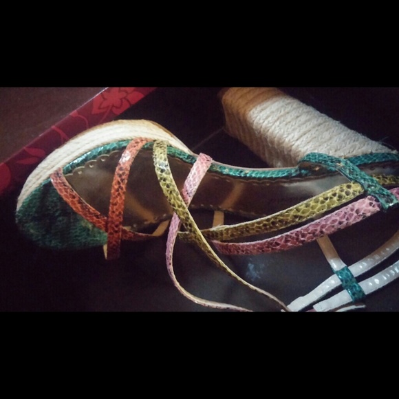 Funky Lulu Townsend size 9 heels - Picture 2 of 4