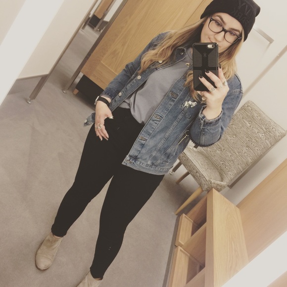 Meet your Posher, Alena - Picture 3 of 4