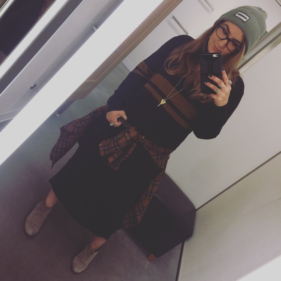 Meet your Posher, Alena - Picture 4 of 4