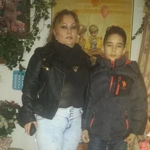 Meet your Posher, Yolanda