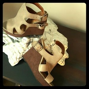 Wedge heels