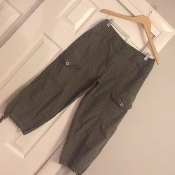 Army green cotton cargo pants