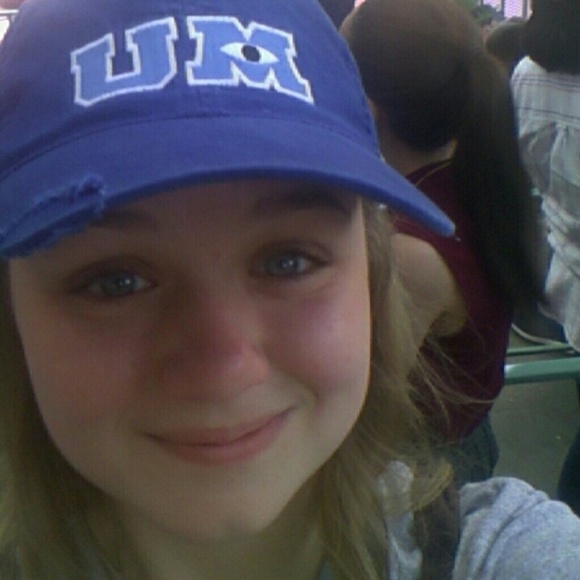 Meet your Posher, Mazie - Picture 1 of 1