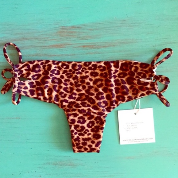 💜sold💜Acacia bikini Kauai bottoms animal L