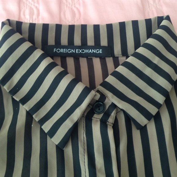 Foreign Exchange - Picture 2 of 4