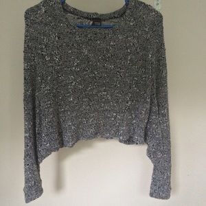 💥 SOLD 💥 URBAN OUTFITTERS cropped sweater