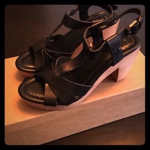 Madewell T-strap Leather Clog