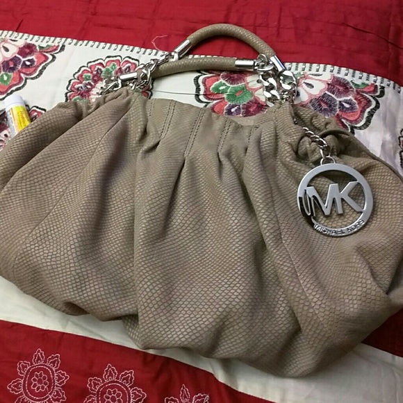 Sold -Erin Authentic Michael Kors python leather - Picture 2 of 3