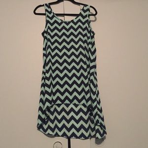 Chevron pattern top