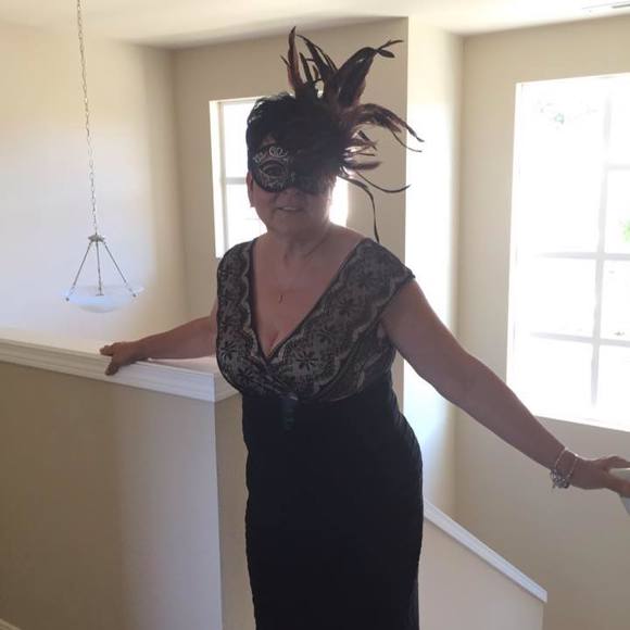 Meet your Posher, Nanci - Picture 1 of 1