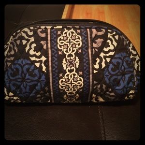 Vera Bradley medium cosmetic case