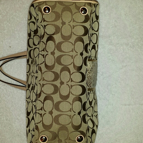 Authentic Coach Bag purchased from Coach store - Picture 3 of 4