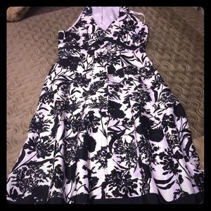 Black and white floral Ann Taylor dress.