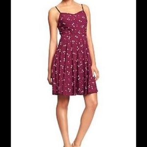 Old navy burgundy flower dress