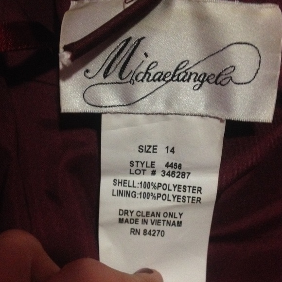 Beautiful Formal dress - Picture 4 of 4