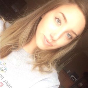 Meet your Posher, Natalie