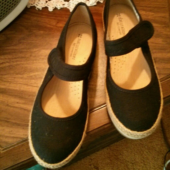Naturalizer canvas flats