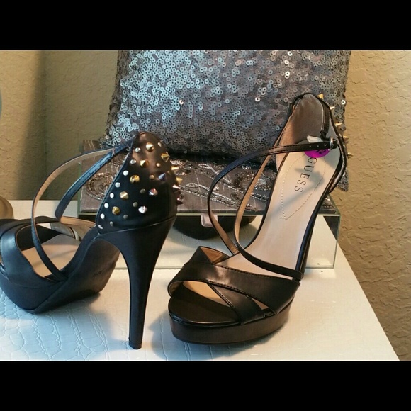 Guess Stranded heels