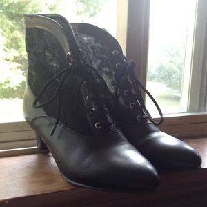 Man made lace paneled black ankle booties