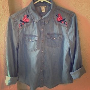 Denim pearl snap shirt
