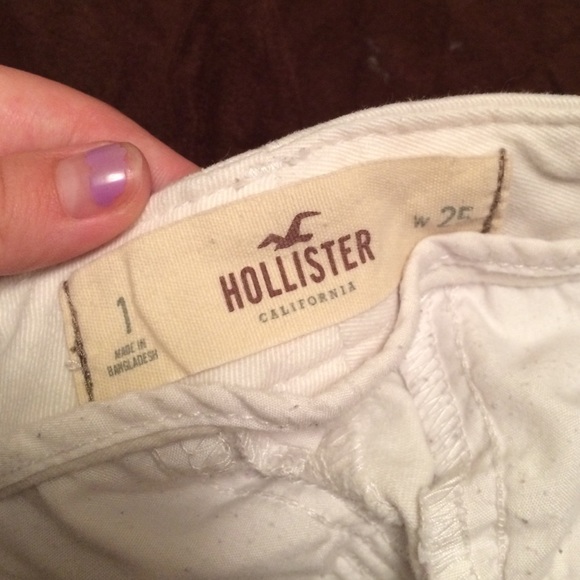 Hollister white shorts - Picture 3 of 3