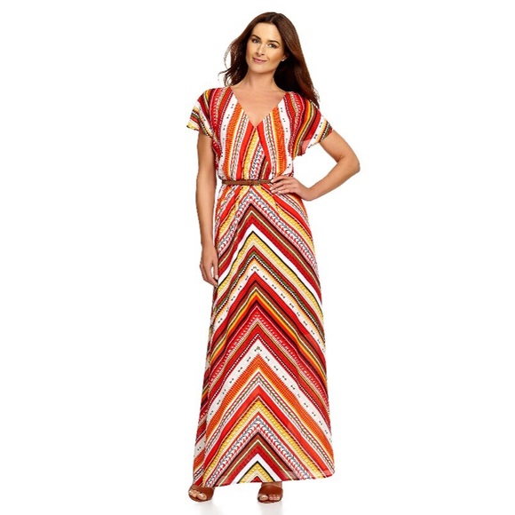 Gibson & Latimer Belted Chevron Maxi Dress