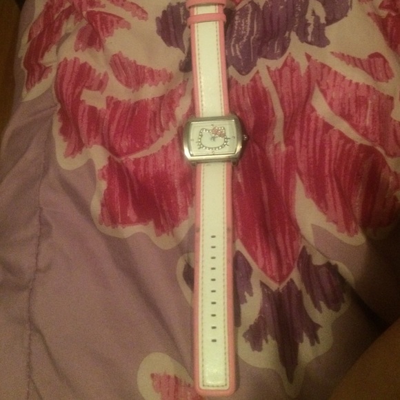 Hello kitty watch - Picture 2 of 3