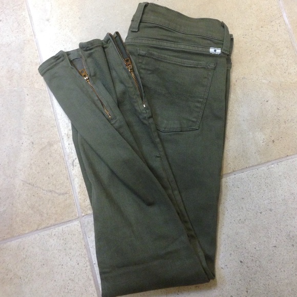 SOLD Lucky Brand Charlie Super Skinny