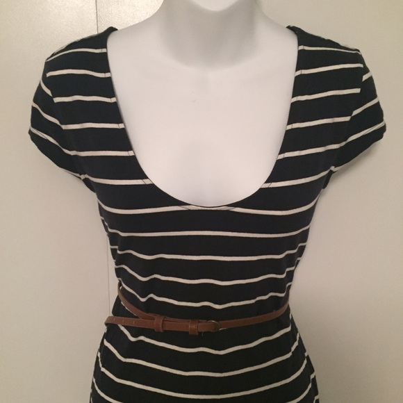 SOLD Striped short sleeved dress - Picture 2 of 4