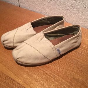 Toms Slip On