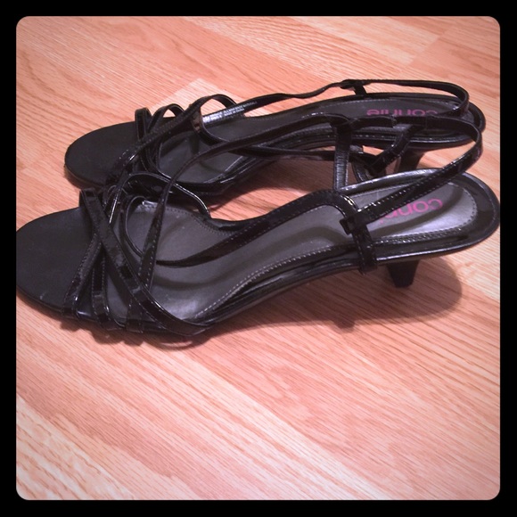 Size 10 black strappy kitten heels