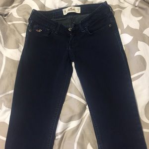 Dark wash Hollister super skinny jeans
