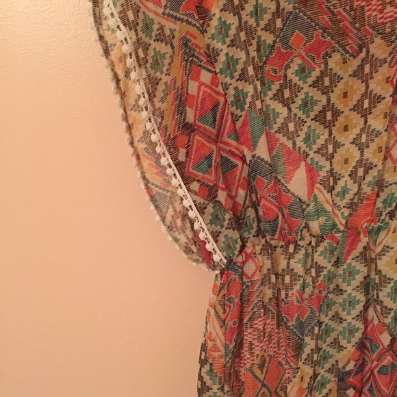 Patterned Dress - Picture 2 of 3
