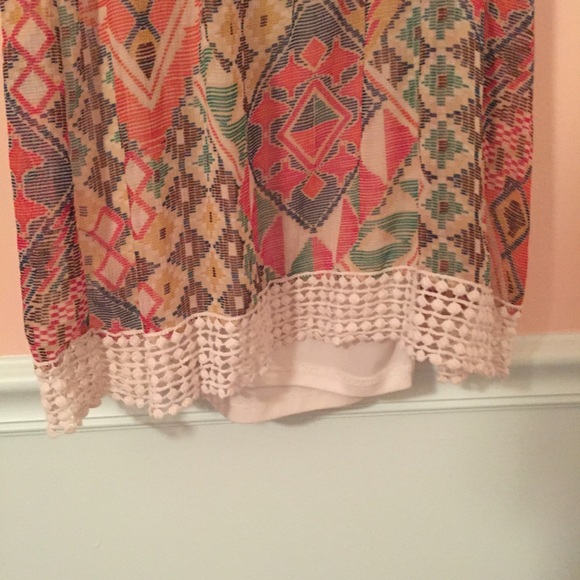 Patterned Dress - Picture 3 of 3