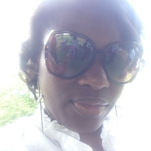 Meet your Posher, Lanika