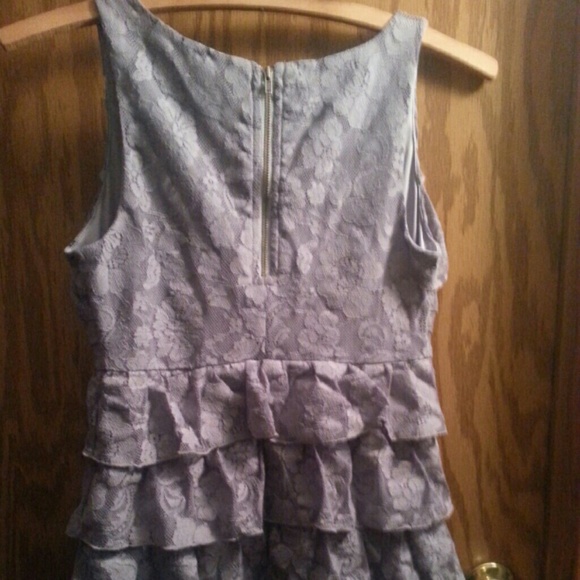 Grey lace express top - Picture 3 of 4