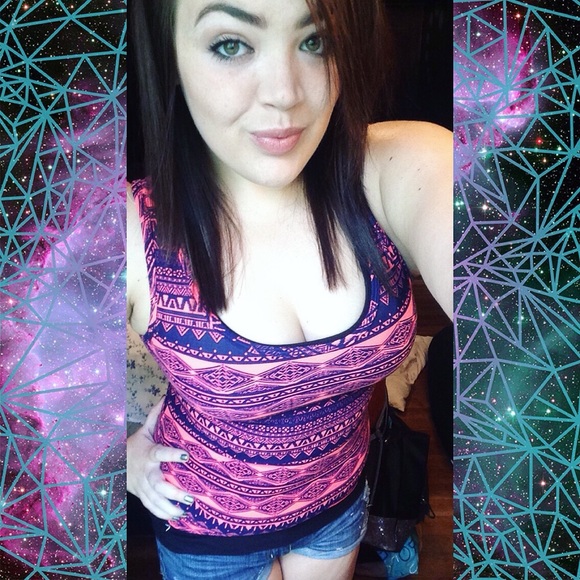 Meet your Posher, Christin - Picture 4 of 6