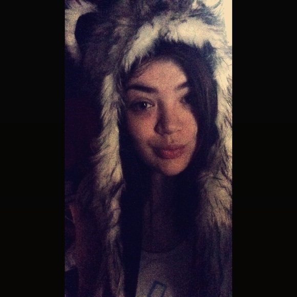 Meet your Posher, Christin - Picture 6 of 6