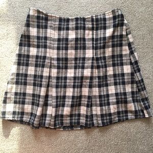Brandy melville plaid skirt