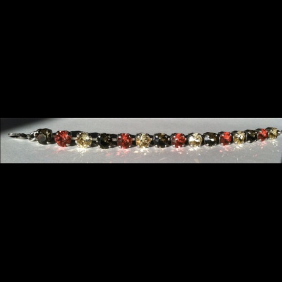 8mm Swarovski Element bracelet - Picture 1 of 1