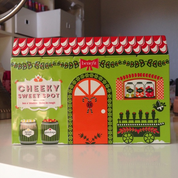 Benefit LE Cheeky Sweet Spot Blush Palette