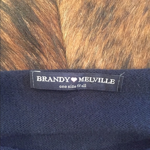 ❌SOLD❌Brandy Melville American Flag Skull sweater - Picture 4 of 4