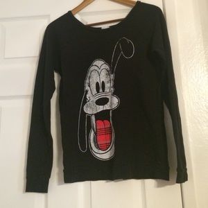 Black pull over