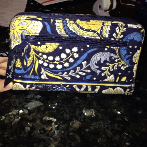 Vera Bradley Wallet/clutch - Picture 2 of 4