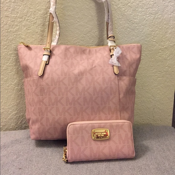 Michael kors blossom tote w/wallet. - Picture 2 of 4