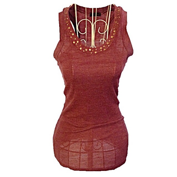 Twenty One Tops - Twenty One Burgundy with Bronzy Collared Details!
