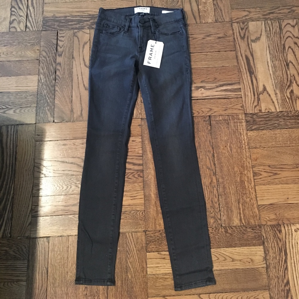 BRAND NEW, UNWORN Frame Le Skinny de Jeanne