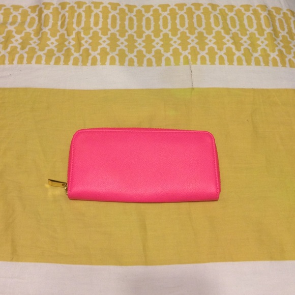 Morena: Zip Around Wallet (Hot Pink)