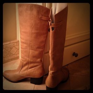 Matisse camel colored leather boots.
