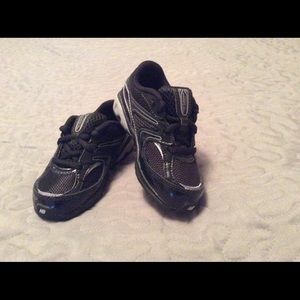 New Balance toddler shoes.